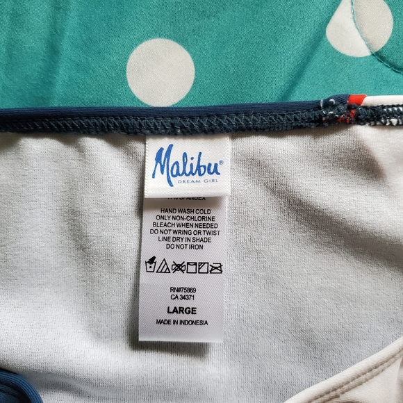 Malibu Bikini Set - Picture 2 of 5